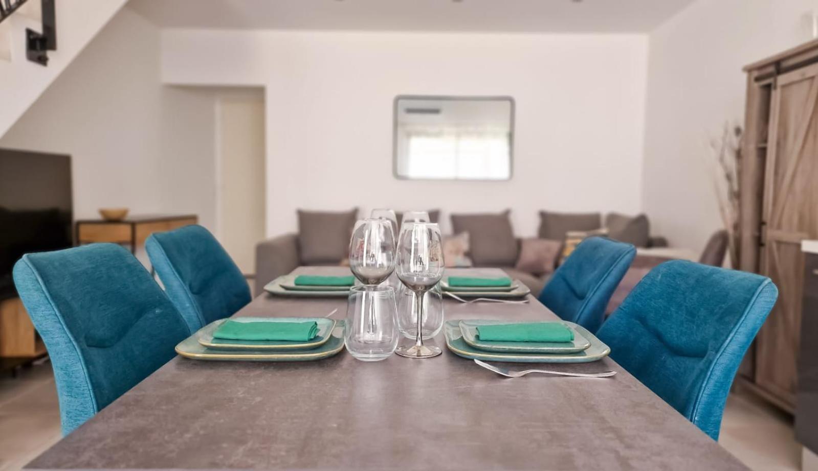Appartement Plein Centre Bernis エクステリア 写真